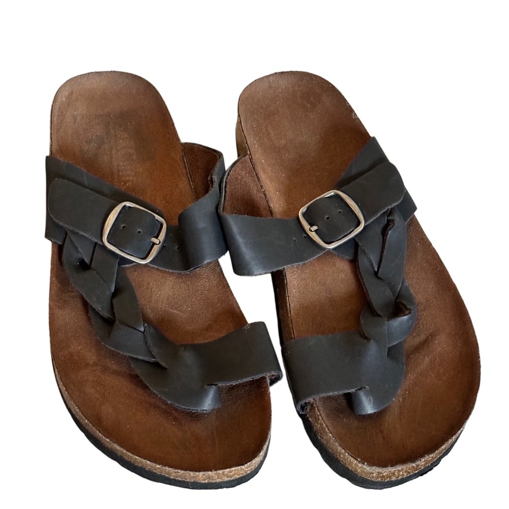 Cliffs by White Mountain Sandal